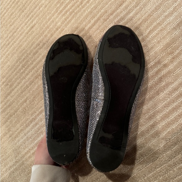 Steve Madden Silver flats Size 8 - Picture 4 of 4